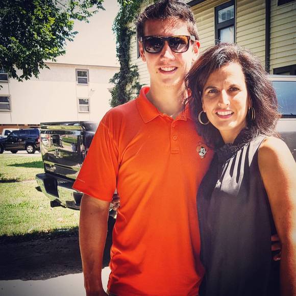 Meet your Posher, Camden - Picture 1 of 1